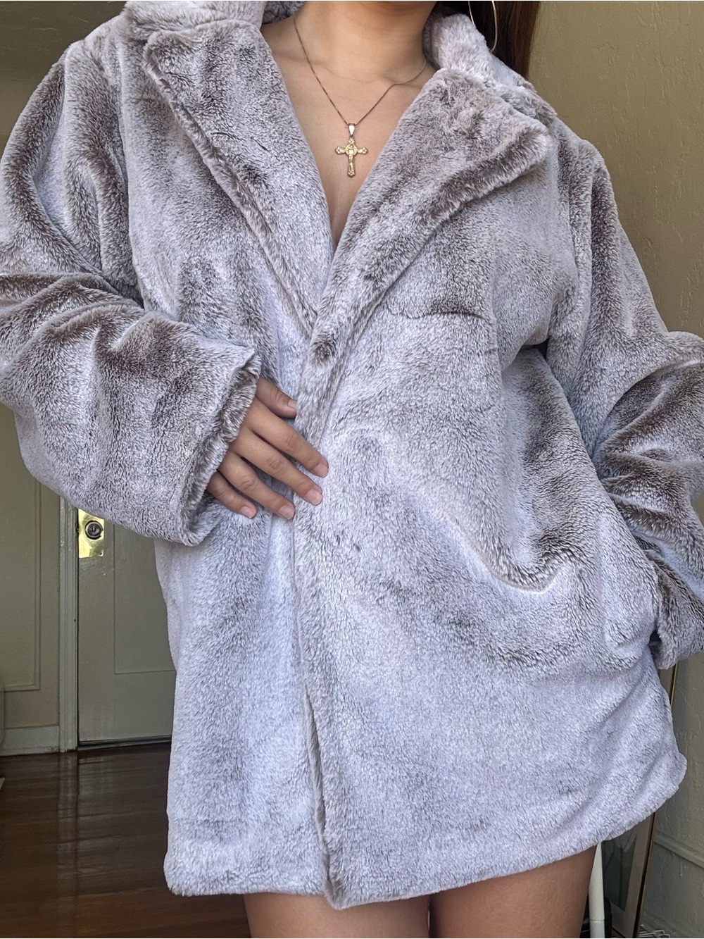 NWT \\ faux fur super soft coat